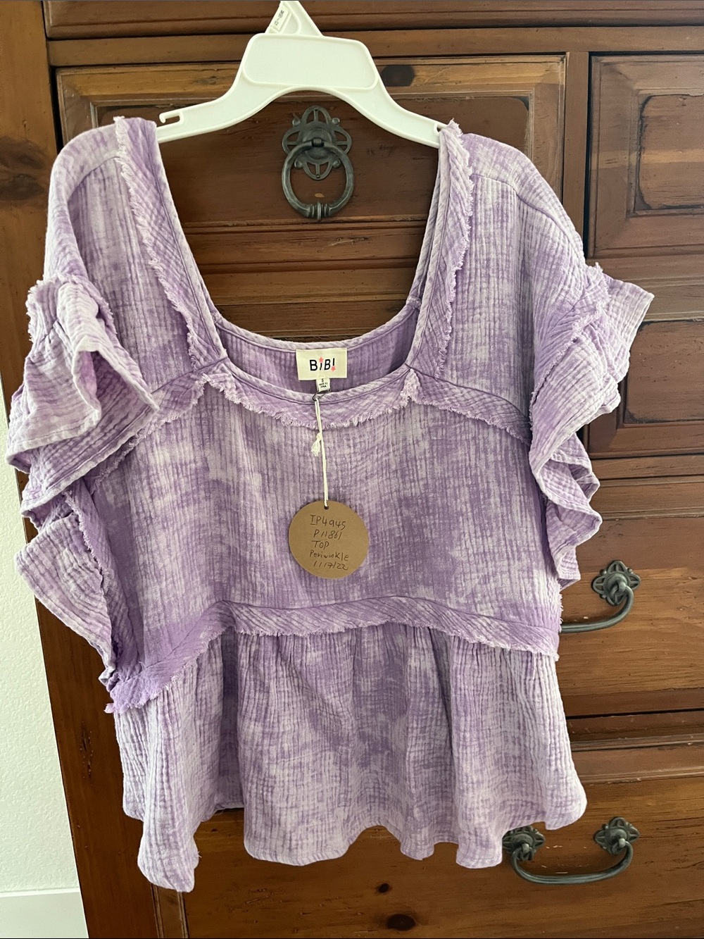 BiBi Lavender Ruffle Flutter Sleeve Top Size Small NWT
